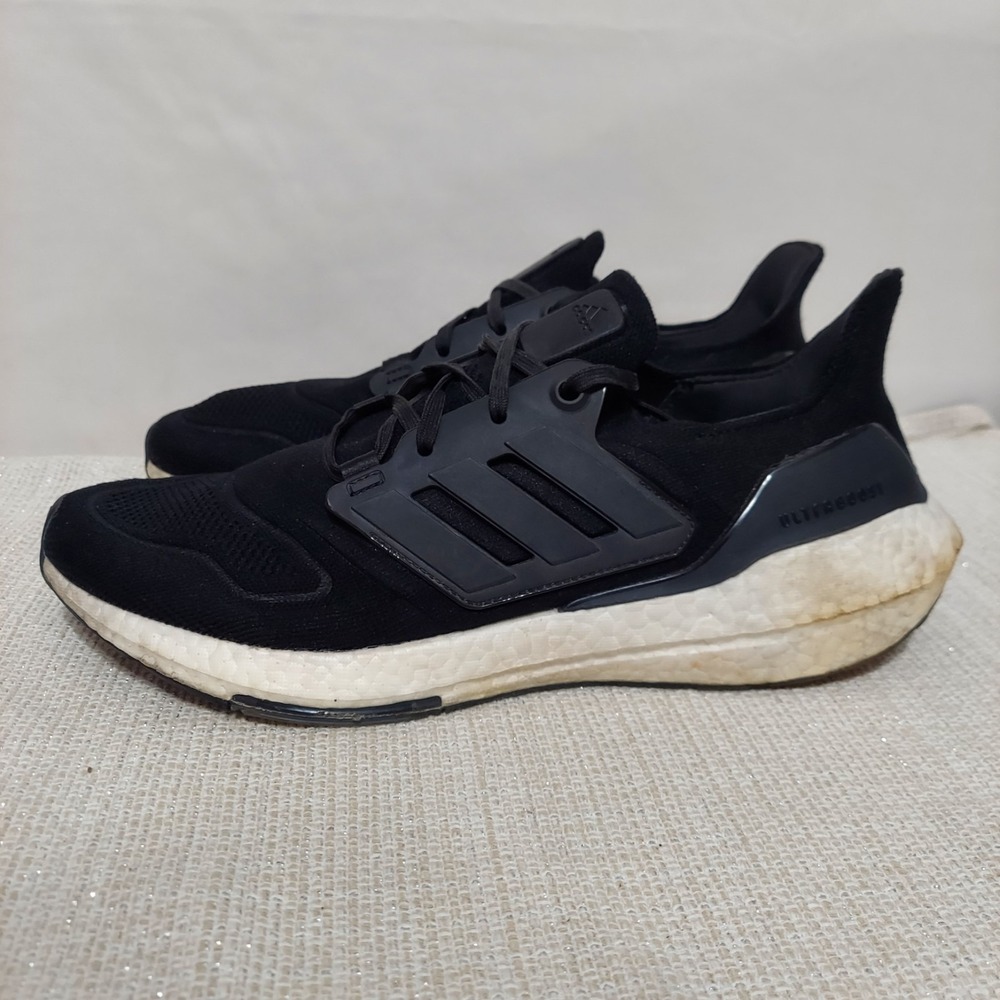 Adidas Ultraboost 22 Core Black White Running Shoes GX3062 Mens 11.5